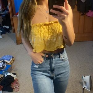 American eagle crop top